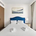 Stylish 1 Bedroom High Floor In Creek Edge