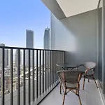 Stylish 1 Bedroom High Floor In Creek Edge