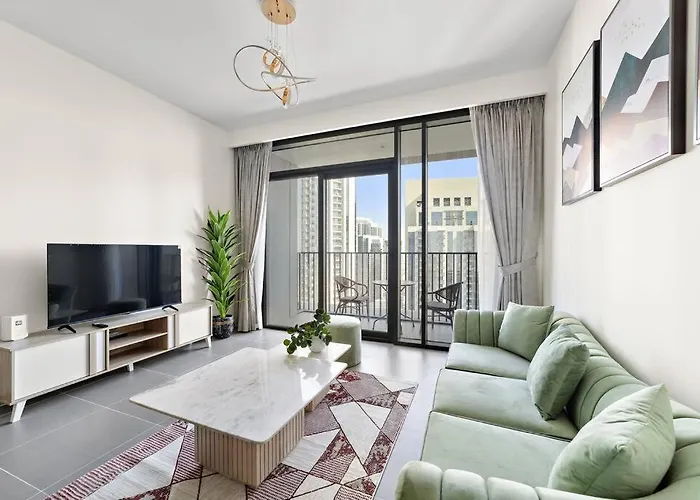 Stylish 1 Bedroom High Floor In Creek Edge