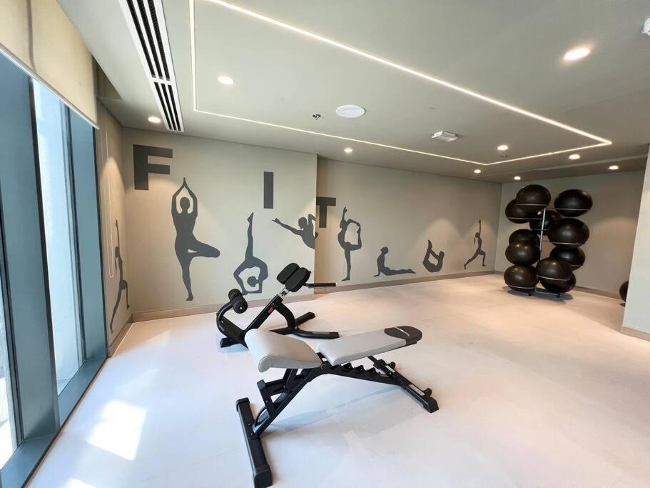 Stylish 1 Bedroom High Floor In Creek Edge Apartment