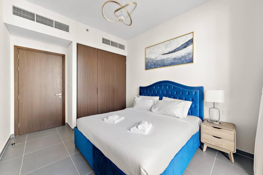 Stylish 1 Bedroom High Floor In Creek Edge * Dubai