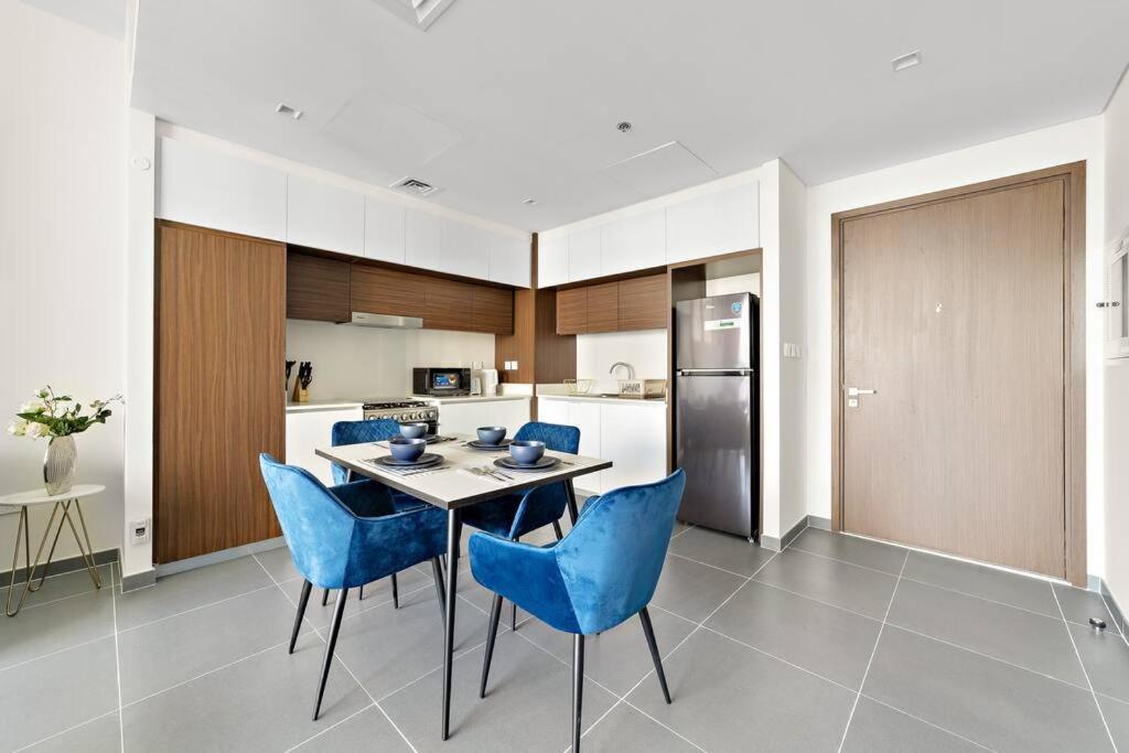 Apartment Stylish 1 Bedroom High Floor In Creek Edge Dubai