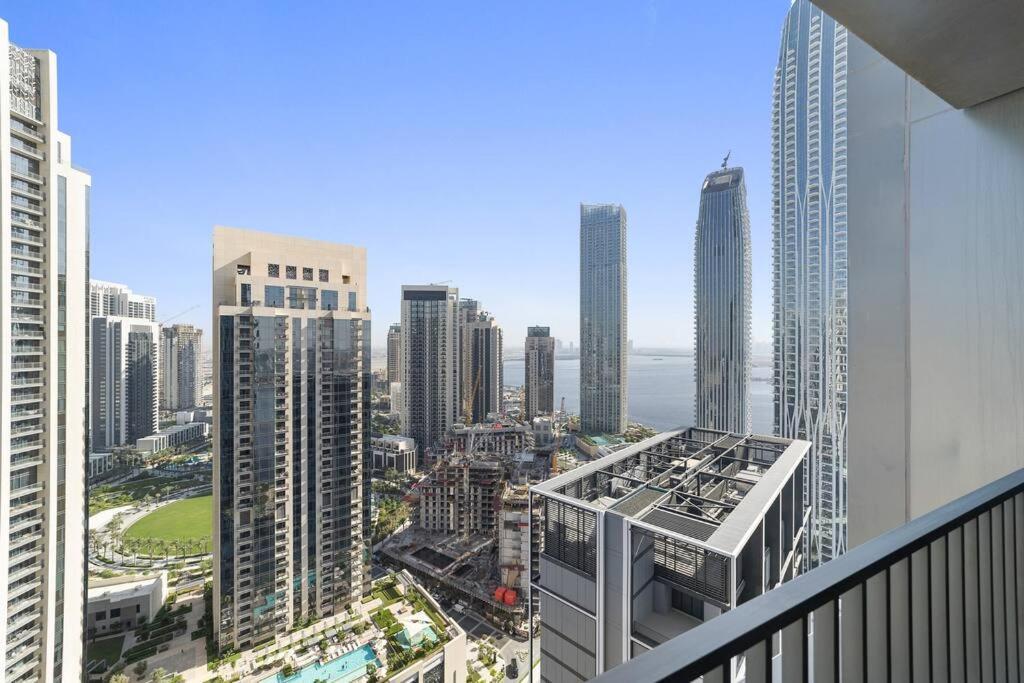 Stylish 1 Bedroom High Floor In Creek Edge