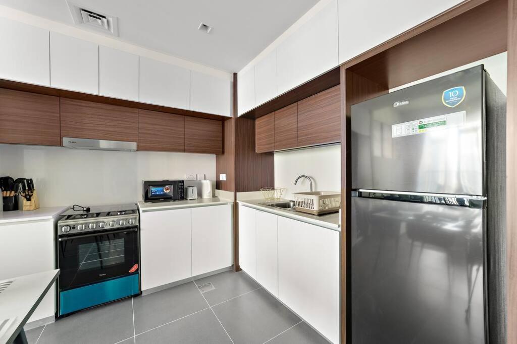 Stylish 1 Bedroom High Floor In Creek Edge Dubai