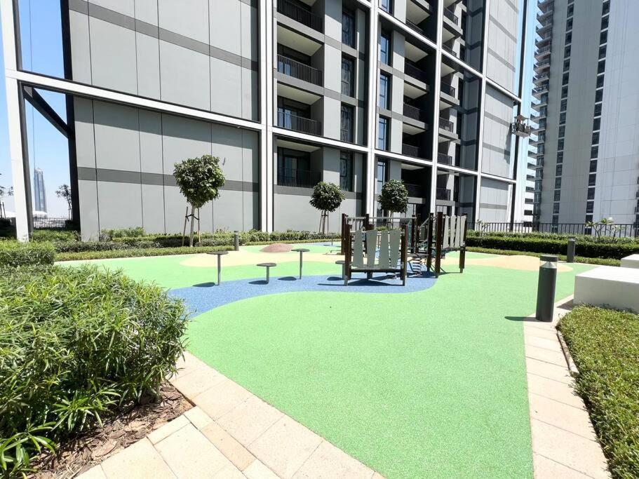 Stylish 1 Bedroom High Floor In Creek Edge * Dubai