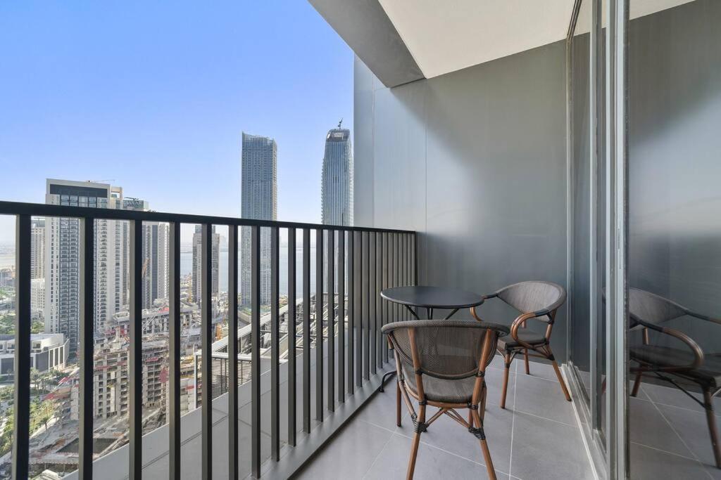 Stylish 1 Bedroom High Floor In Creek Edge *